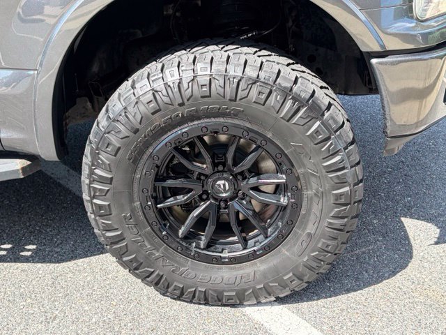 Used 2019 Ford F150 Lariat w/ Equipment Group 502A Luxury AWD/4WD image 10