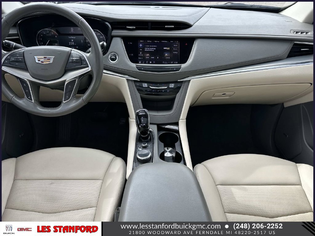 Certified 2022 Cadillac XT5 Premium Luxury AWD/4WD image 15