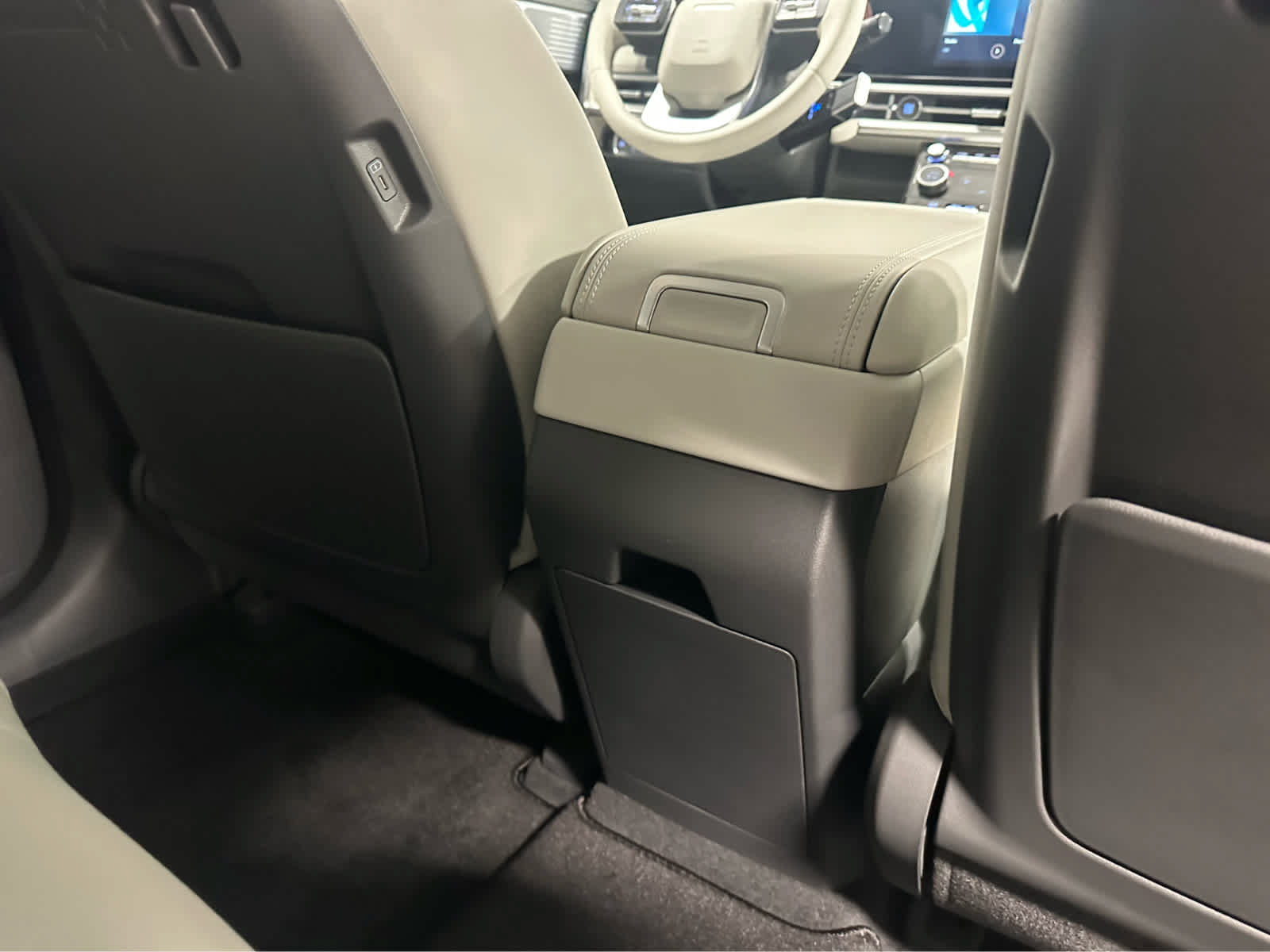 New 2026 Hyundai Santa Fe SEL FWD image 10