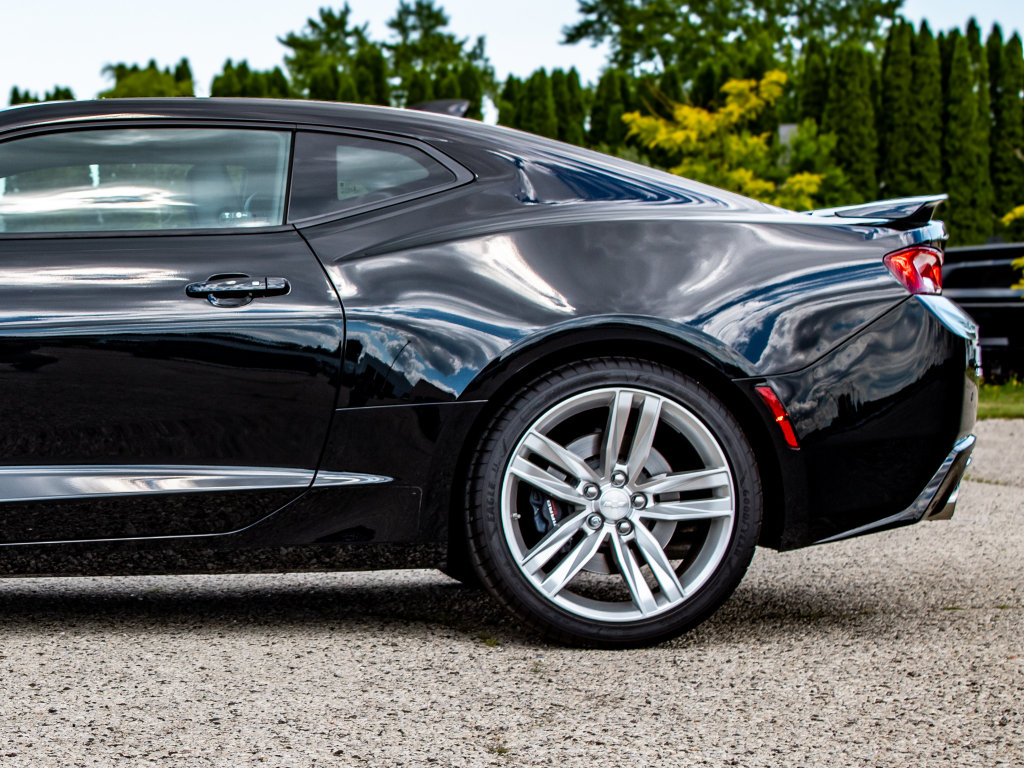 Used 2016 Chevrolet Camaro SS RWD image 41