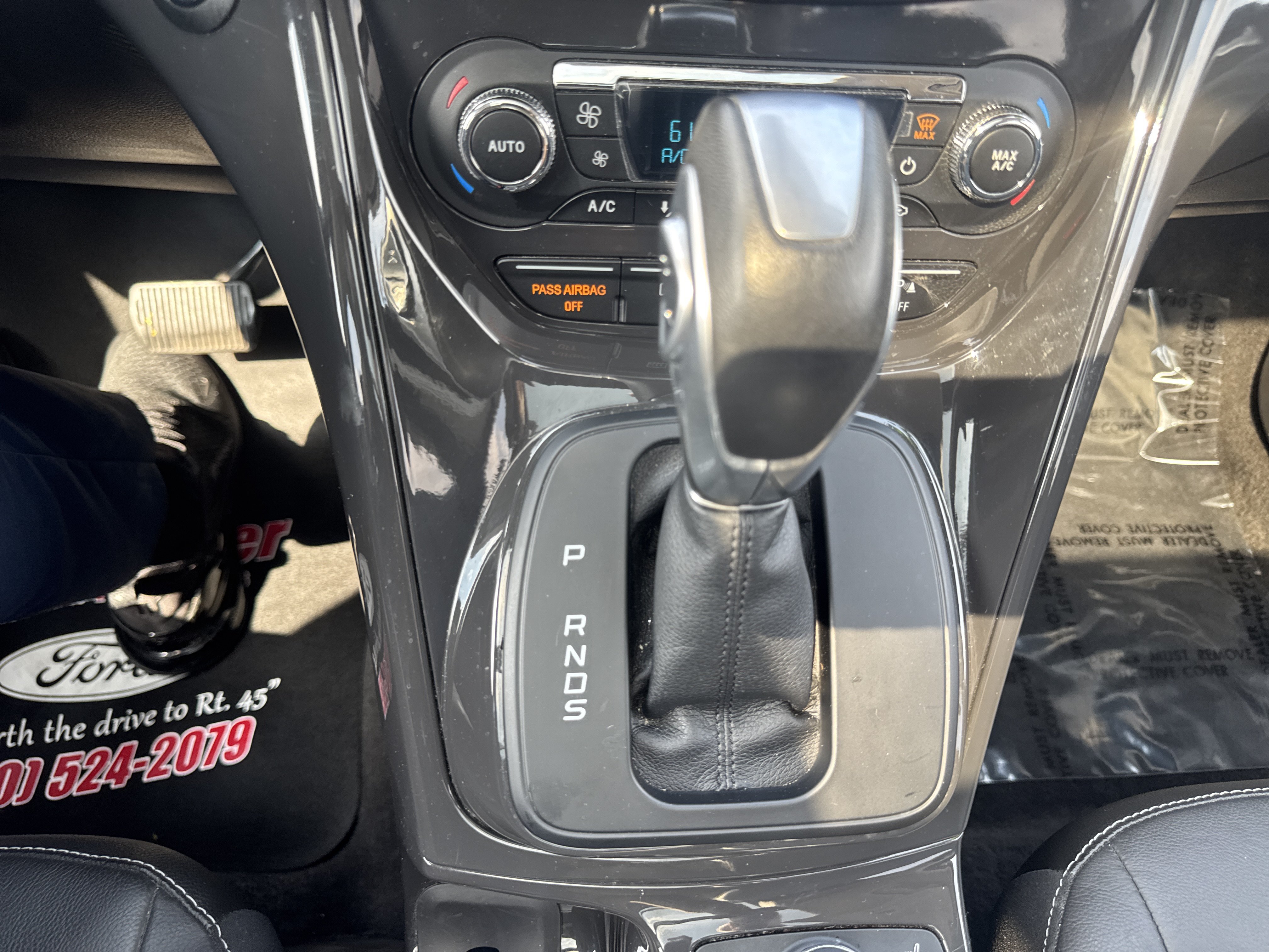 Used 2016 Ford Escape Titanium w/ Equipment Group 301A AWD/4WD image 23