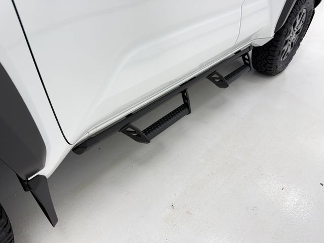 New 2026 Toyota 4Runner SR5 AWD/4WD image 8