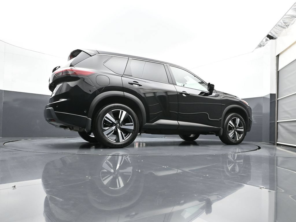Certified 2025 Nissan Rogue SL AWD/4WD image 52