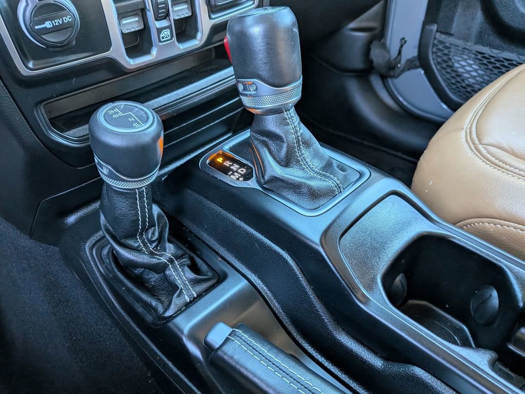 Used 2022 Jeep Wrangler Unlimited Sahara image 22