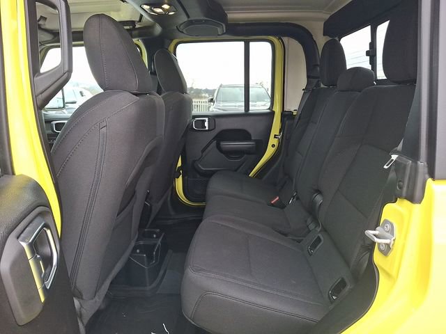 Used 2023 Jeep Gladiator Willys image 11