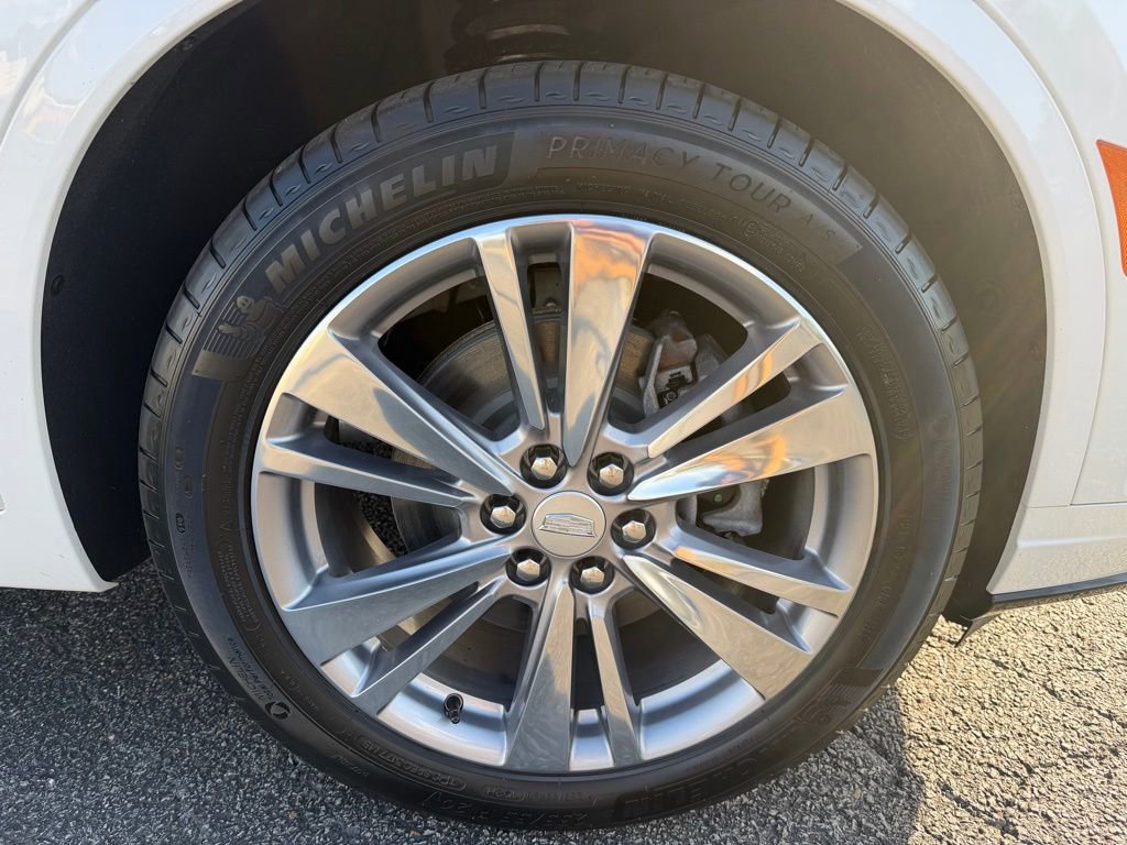 Used 2024 Cadillac XT6 Premium Luxury w/ LPO, Floor Liner Package image 38