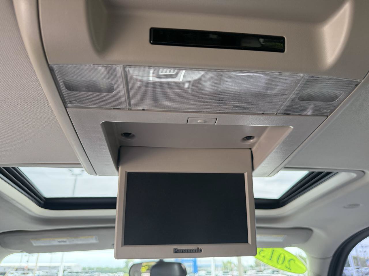 Used 2013 Cadillac Escalade ESV Premium AWD/4WD image 25