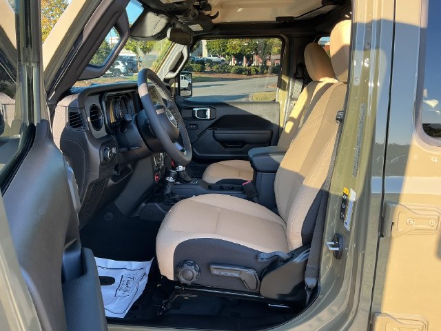 Used 2026 Jeep Wrangler Unlimited Sport AWD/4WD image 13