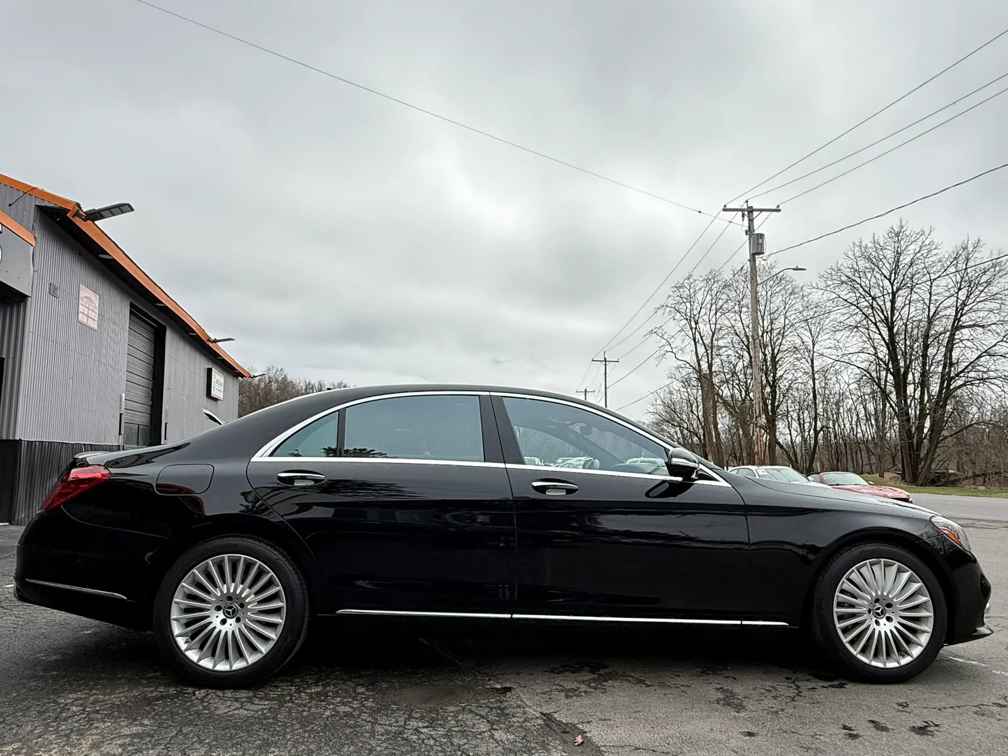 Used 2019 Mercedes-Benz S 560 4MATIC Sedan image 7