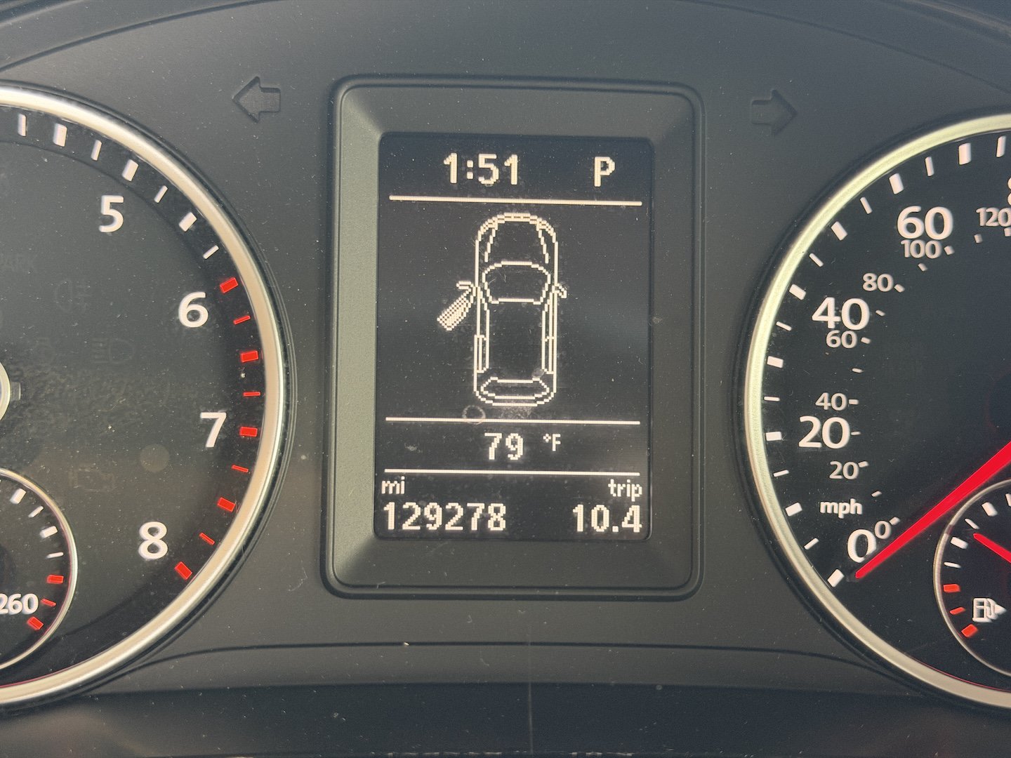 Used 2017 Volkswagen Tiguan Limited w/ Premium Package FWD image 18