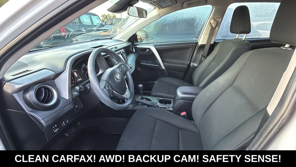 Used 2018 Toyota RAV4 LE AWD/4WD image 23