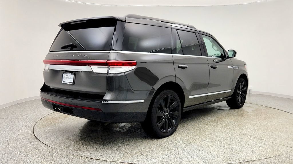 Used 2024 Lincoln Navigator Black Label AWD/4WD image 5
