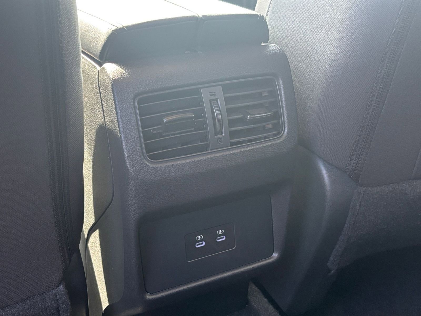 Used 2025 Nissan Rogue SV AWD/4WD image 22