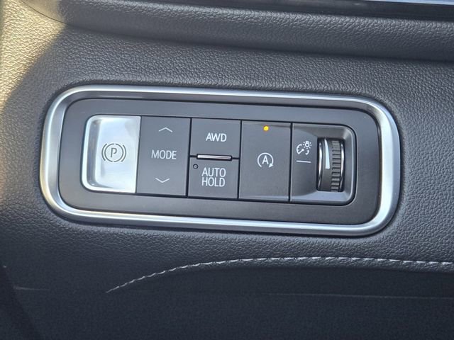 Used 2025 Buick Enclave Preferred image 22