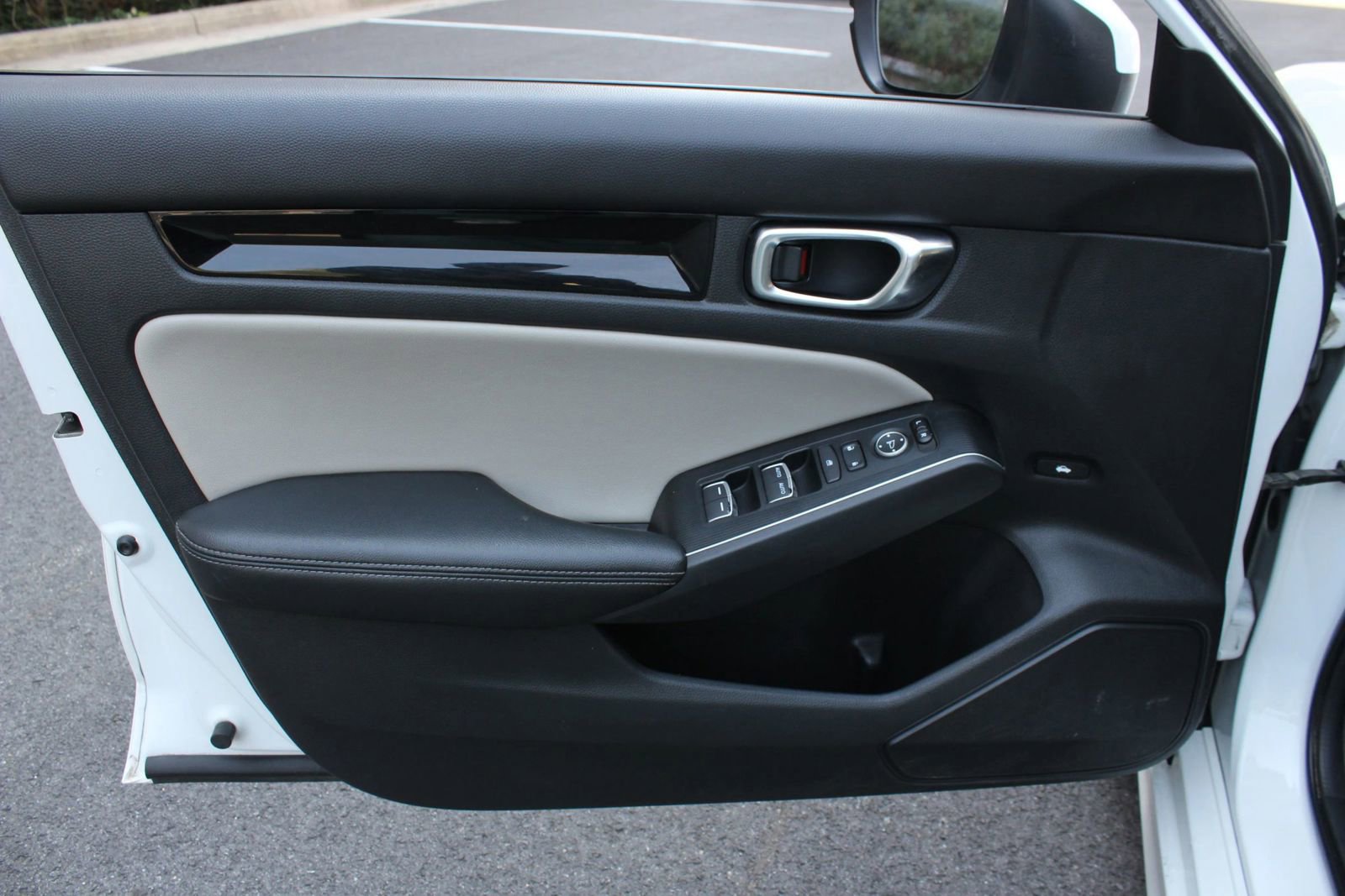 Used 2022 Honda Civic Touring image 16