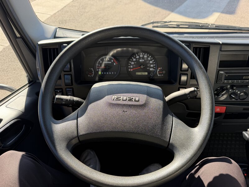 Used 2024 Isuzu NPR RWD image 15