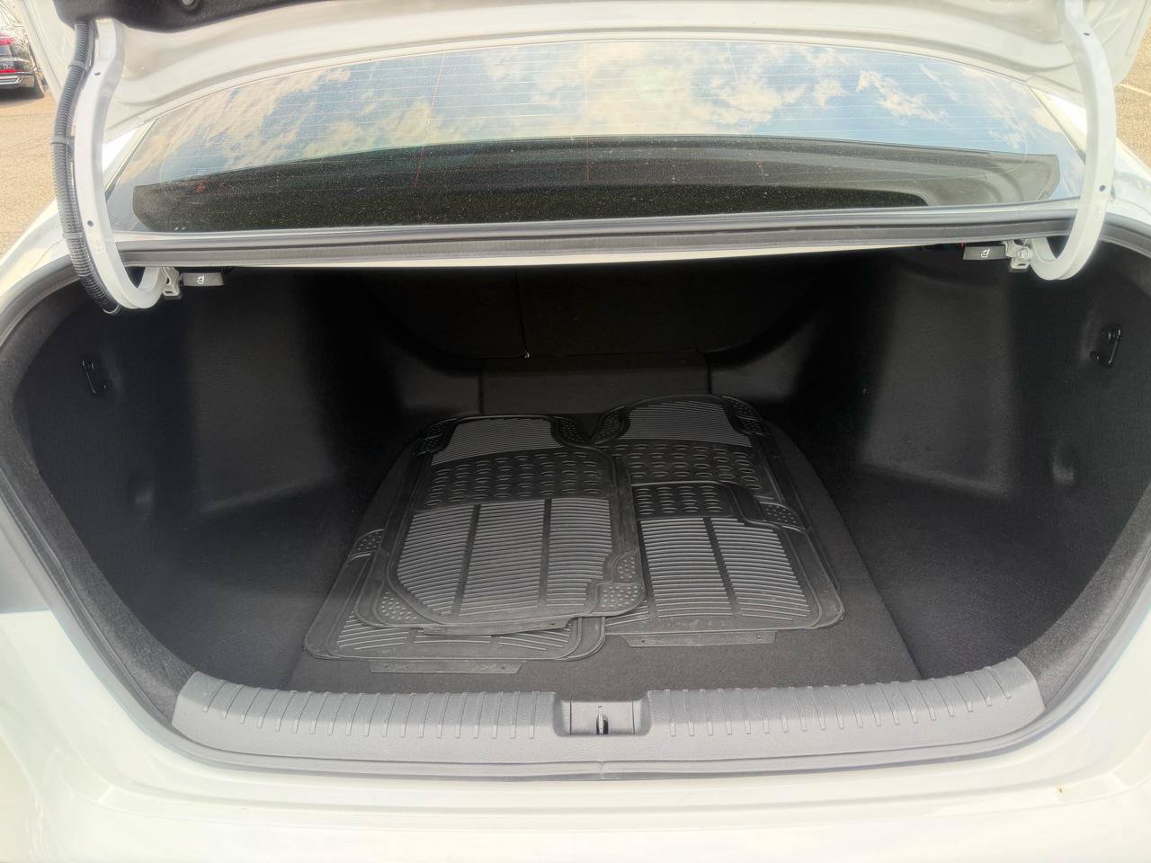 Used 2025 Honda Accord EX-L image 31