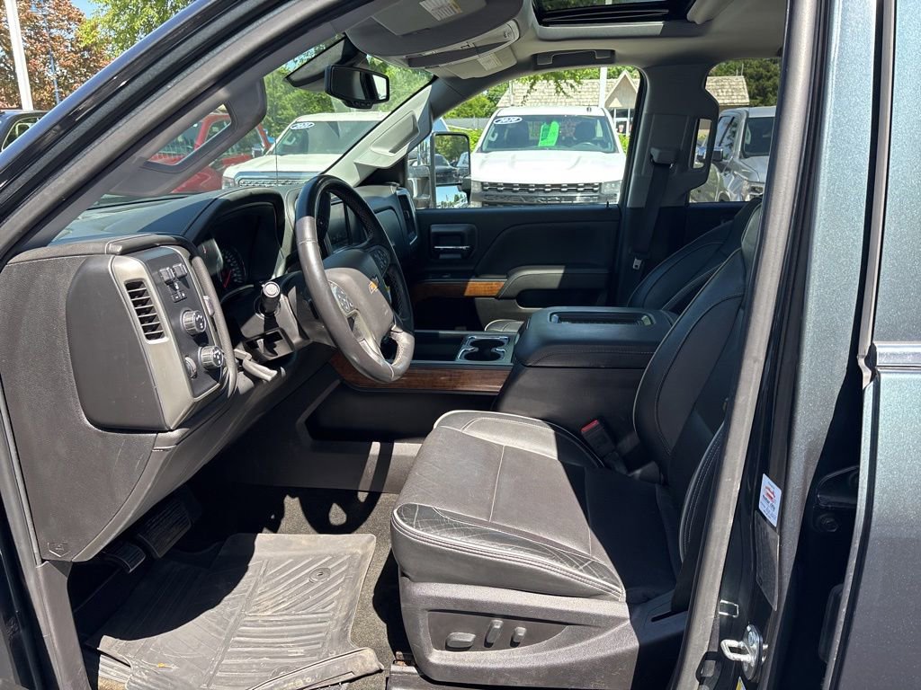 Certified 2018 Chevrolet Silverado 3500 High Country w/ Duramax Plus Package AWD/4WD image 19