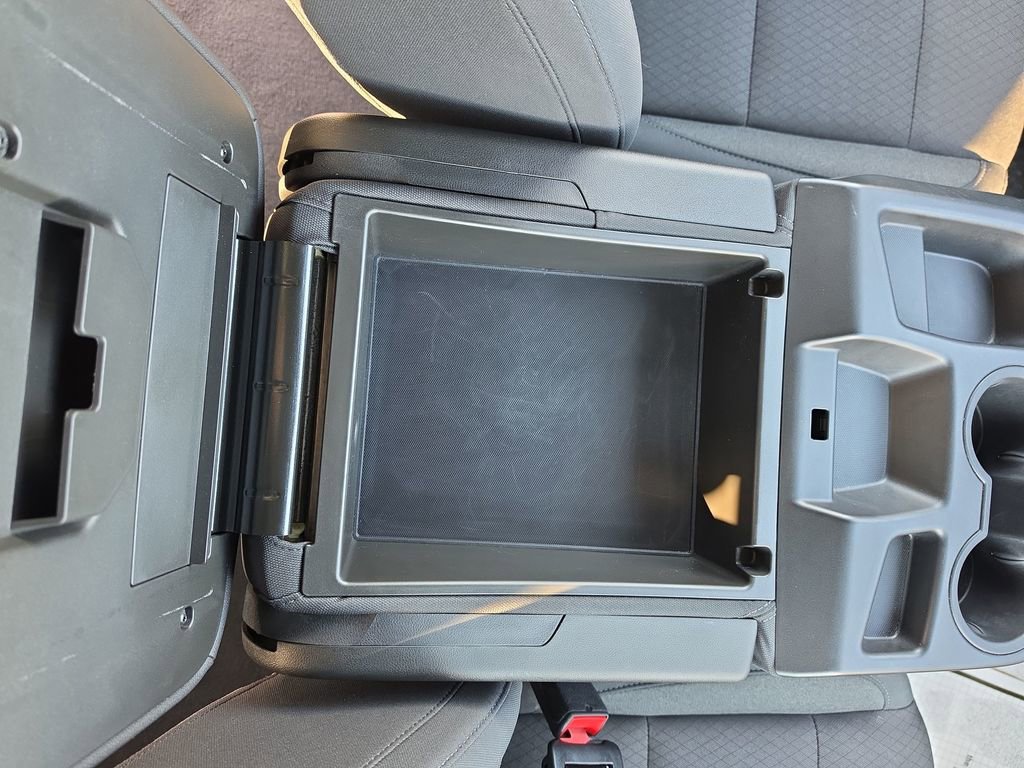 Used 2025 Chevrolet Silverado 2500 LT w/ Convenience Package image 29
