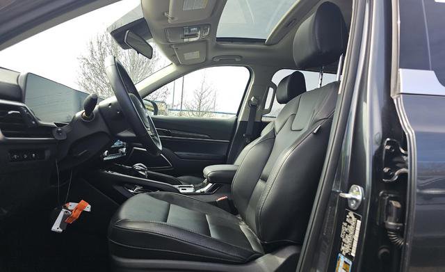 Used 2024 Kia Telluride S w/ S Sunroof Package image 5