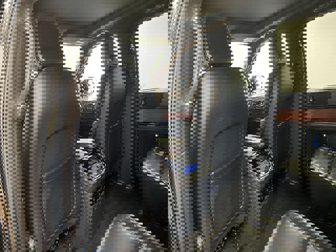 Used 2024 Lincoln Navigator L Premiere image 15