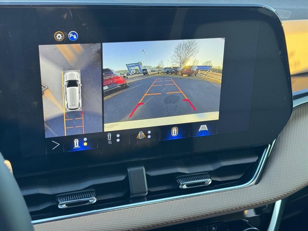 New 2026 Chevrolet Equinox ACTIV w/ Convenience Package III image 21