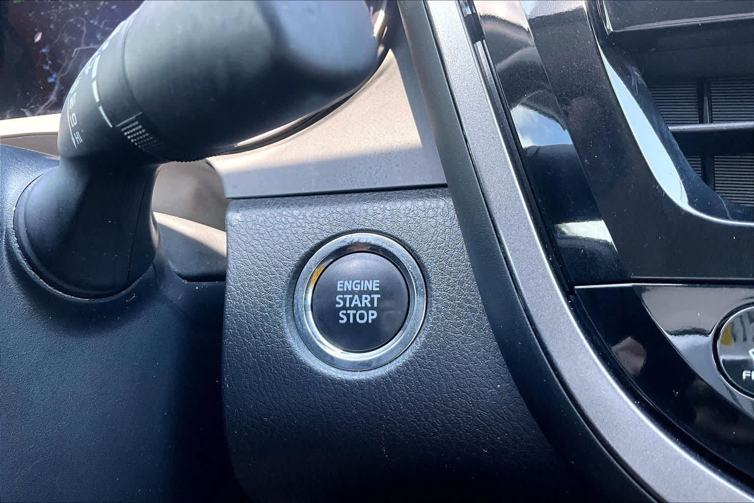 Used 2023 Toyota Camry XSE FWD image 31