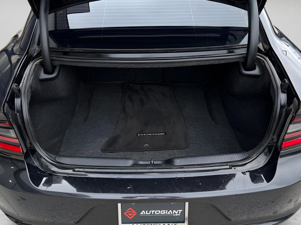 Used 2015 Dodge Charger SE RWD image 23