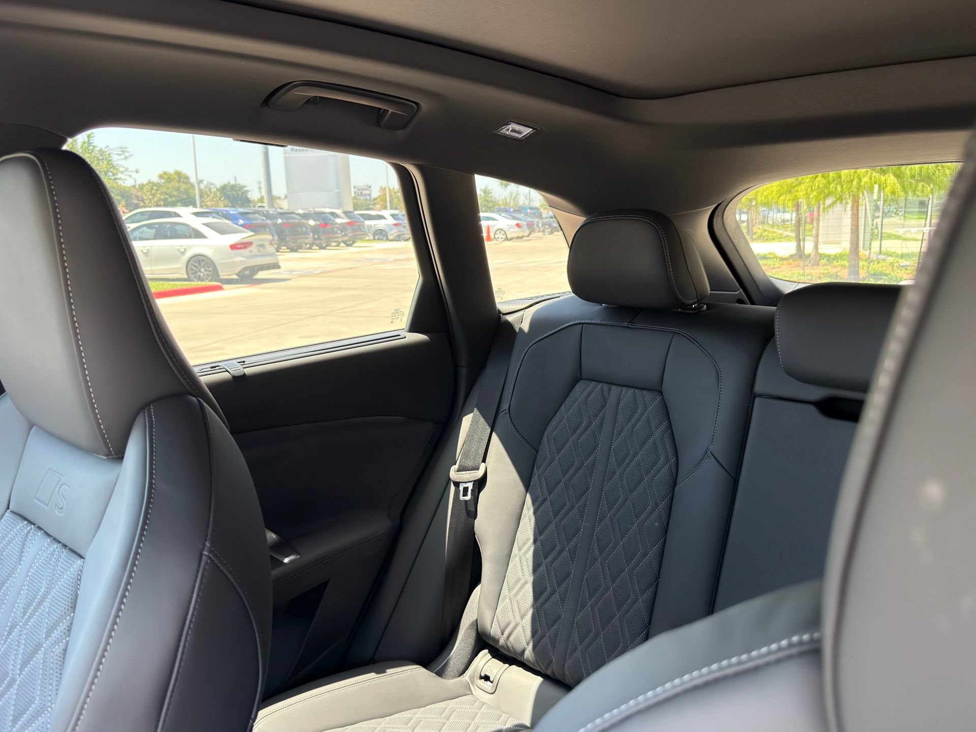 New 2026 Audi SQ5 Prestige AWD/4WD image 13