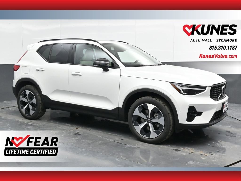 New 2025 Volvo XC40 B5 Plus w/ Protection Package Premier