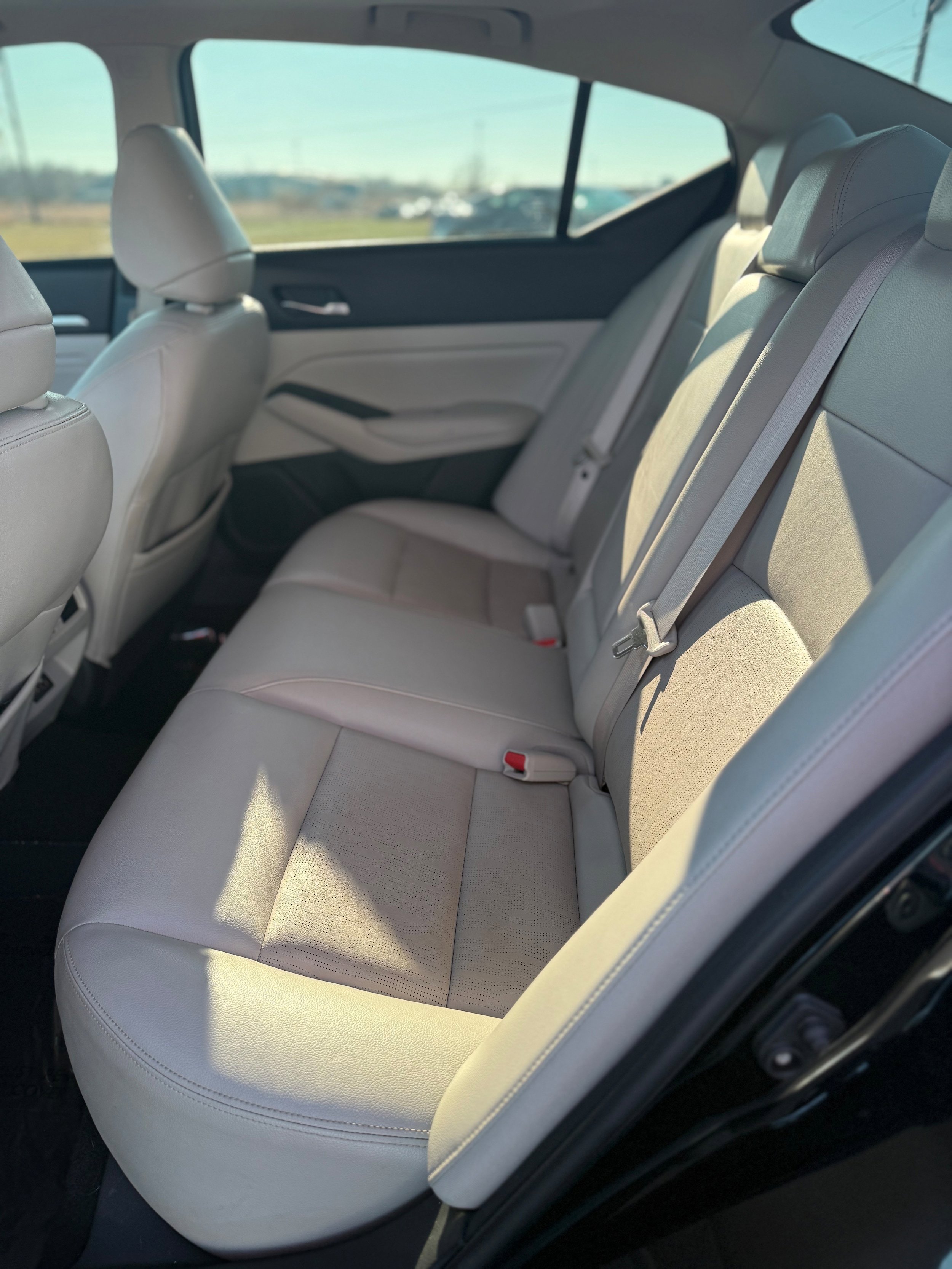 Used 2019 Nissan Altima 2.5 Platinum FWD image 32