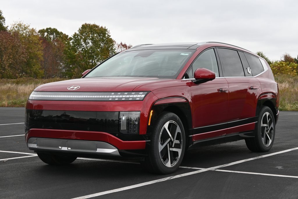 New 2026 Hyundai Ioniq 9 Limited image 2