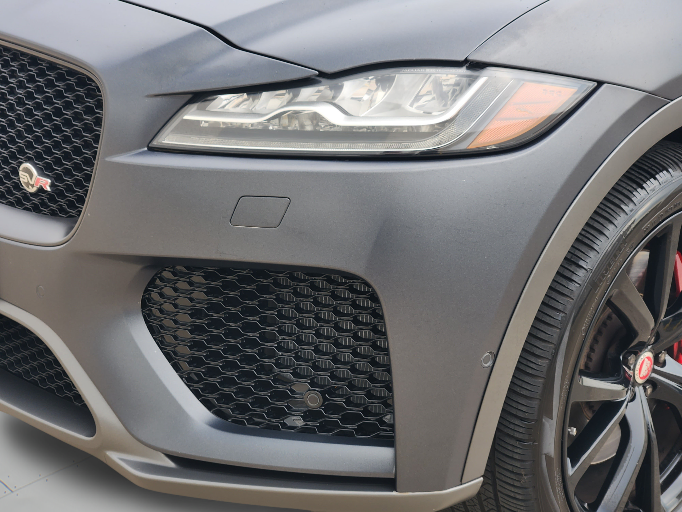 Used 2020 Jaguar F-PACE SVR AWD/4WD image 32