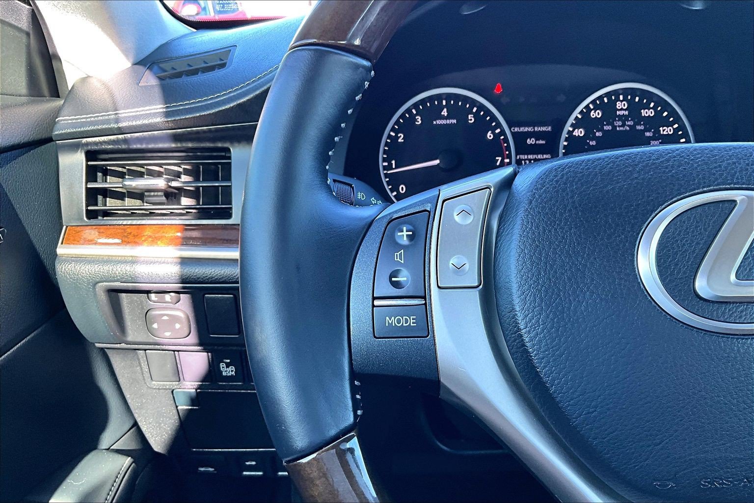 Used 2015 Lexus ES 350 w/ Luxury Package FWD image 19