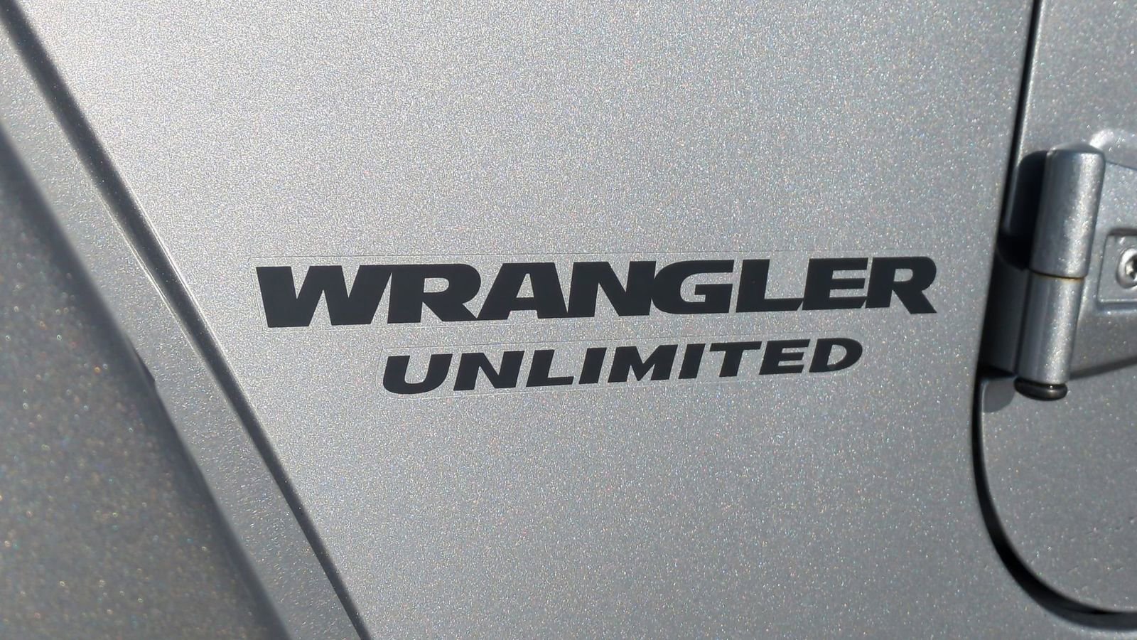 Used 2016 Jeep Wrangler Unlimited Rubicon image 12