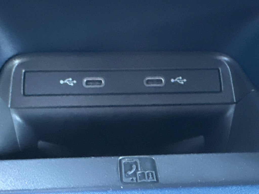 New 2025 Volkswagen ID. Buzz Pro S RWD image 17