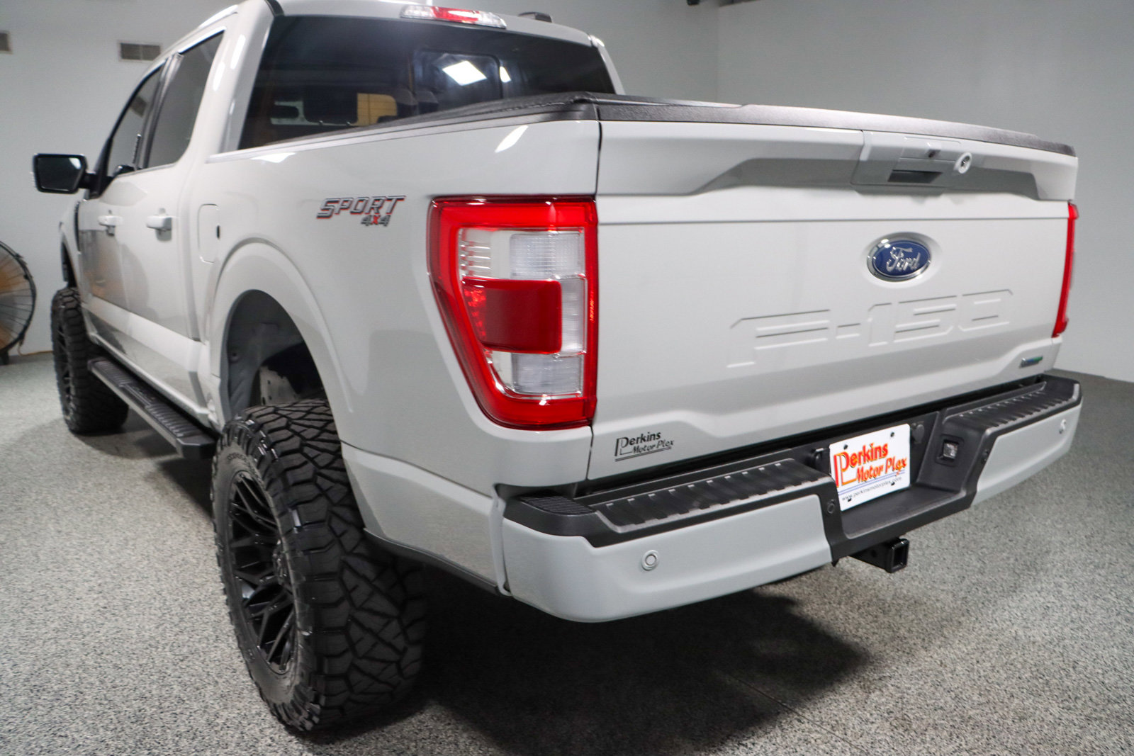 Used 2023 Ford F150 Lariat image 10