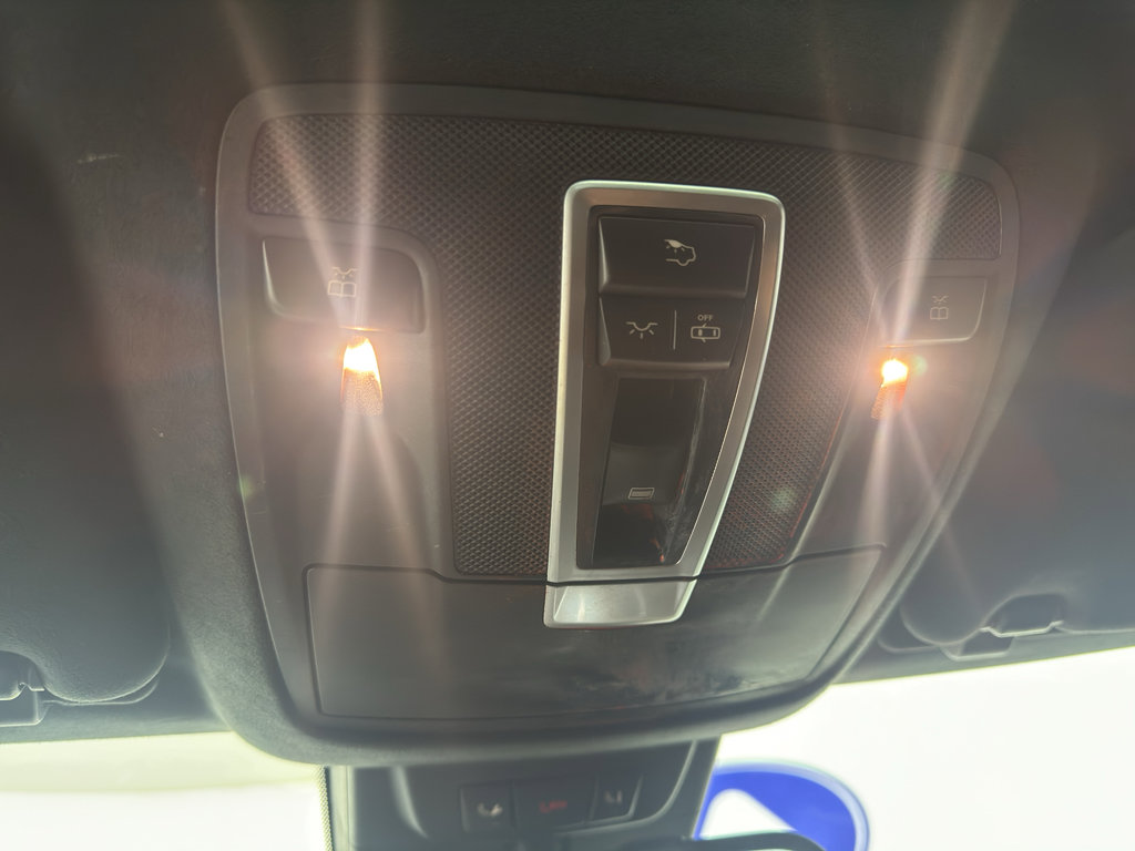 Used 2015 Mercedes-Benz GL 550 4MATIC image 29