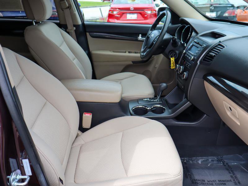 Used 2012 Kia Sorento LX w/ Convenience Pkg FWD image 15