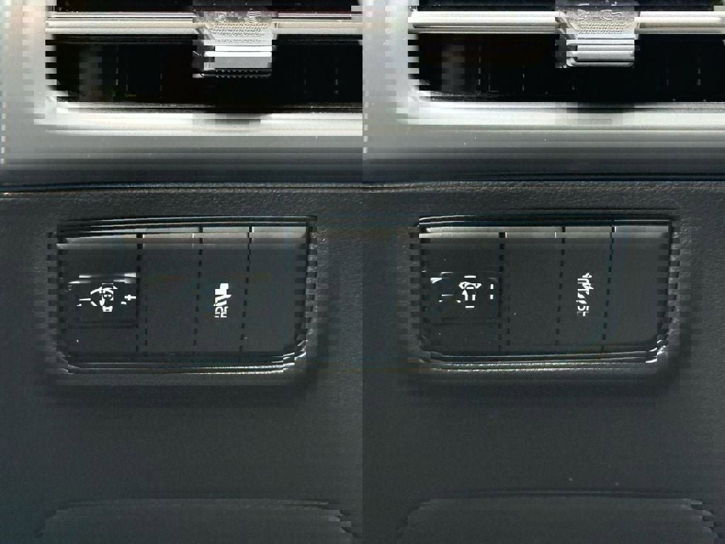 Used 2025 Hyundai Tucson SE image 20