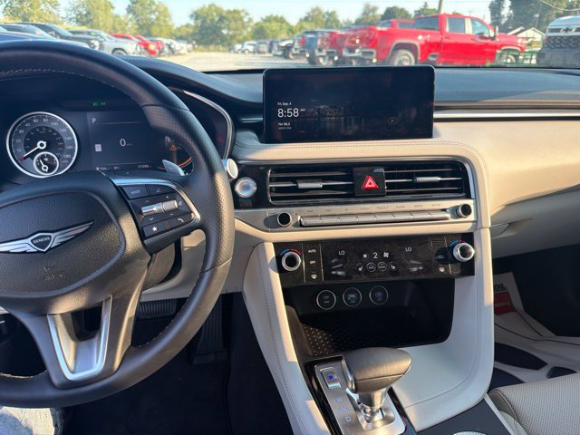 Used 2025 Genesis G70 2.5T RWD image 38