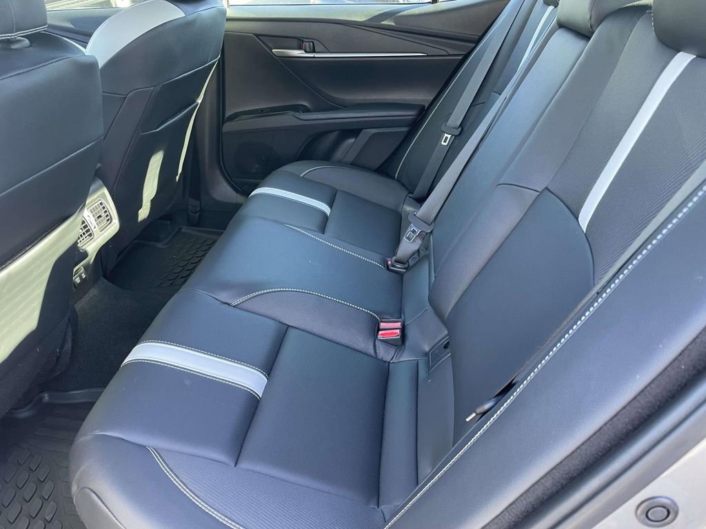 Used 2020 Toyota Camry XSE image 22