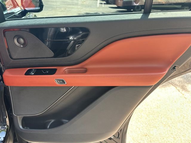 New 2026 Lincoln Aviator Reserve w/ Illumination Package RWD image 18