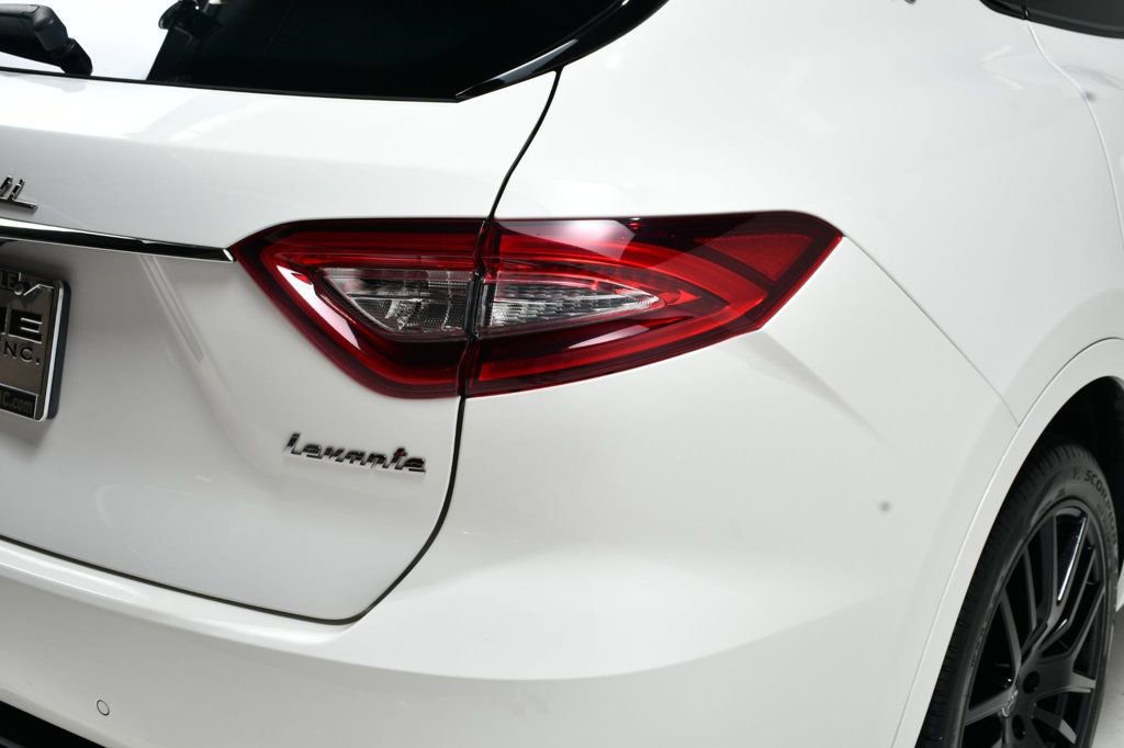 Used 2020 Maserati Levante GranSport image 18