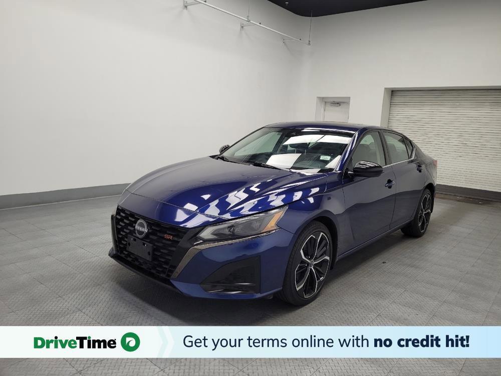 Used 2023 Nissan Altima 2.5 SR w/ SR Premium Package image 1