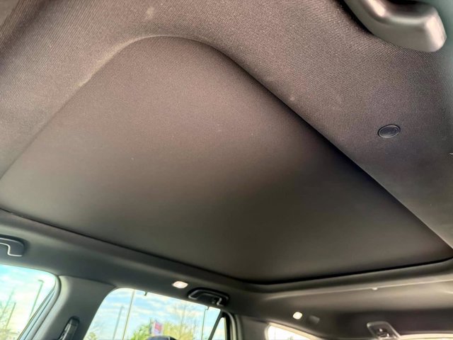 Used 2025 Honda Pilot TrailSport image 17