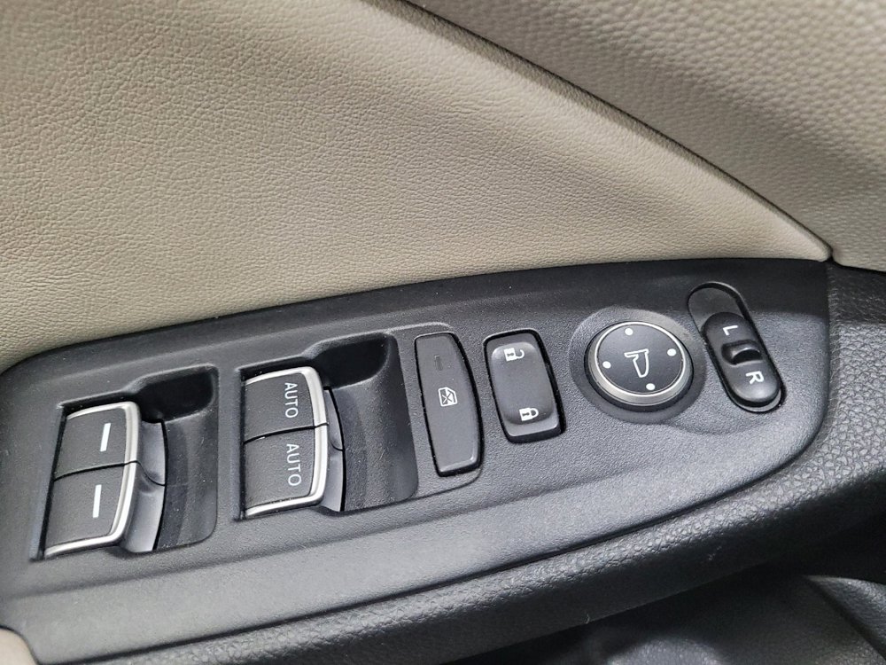 Used 2019 Honda Accord EX image 27