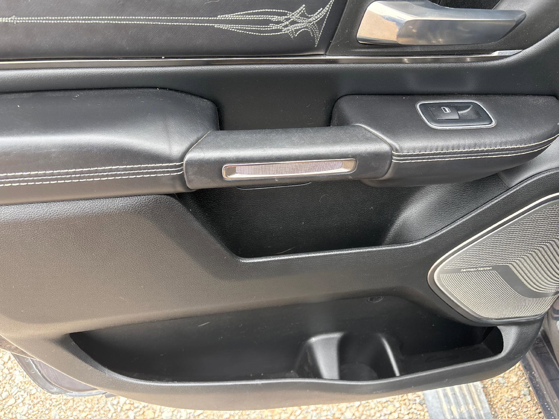 Used 2020 RAM 1500 Limited image 32