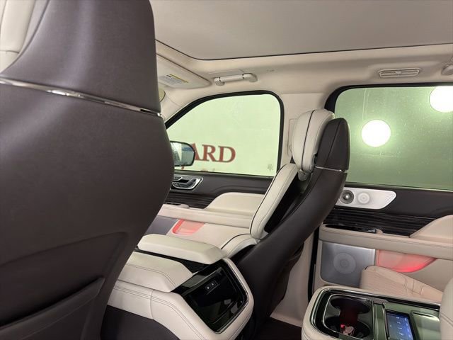 Used 2024 Lincoln Navigator L Black Label AWD/4WD image 14