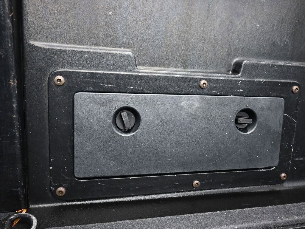 Used 2016 Toyota Tacoma SR w/ SR Convenience Package image 43